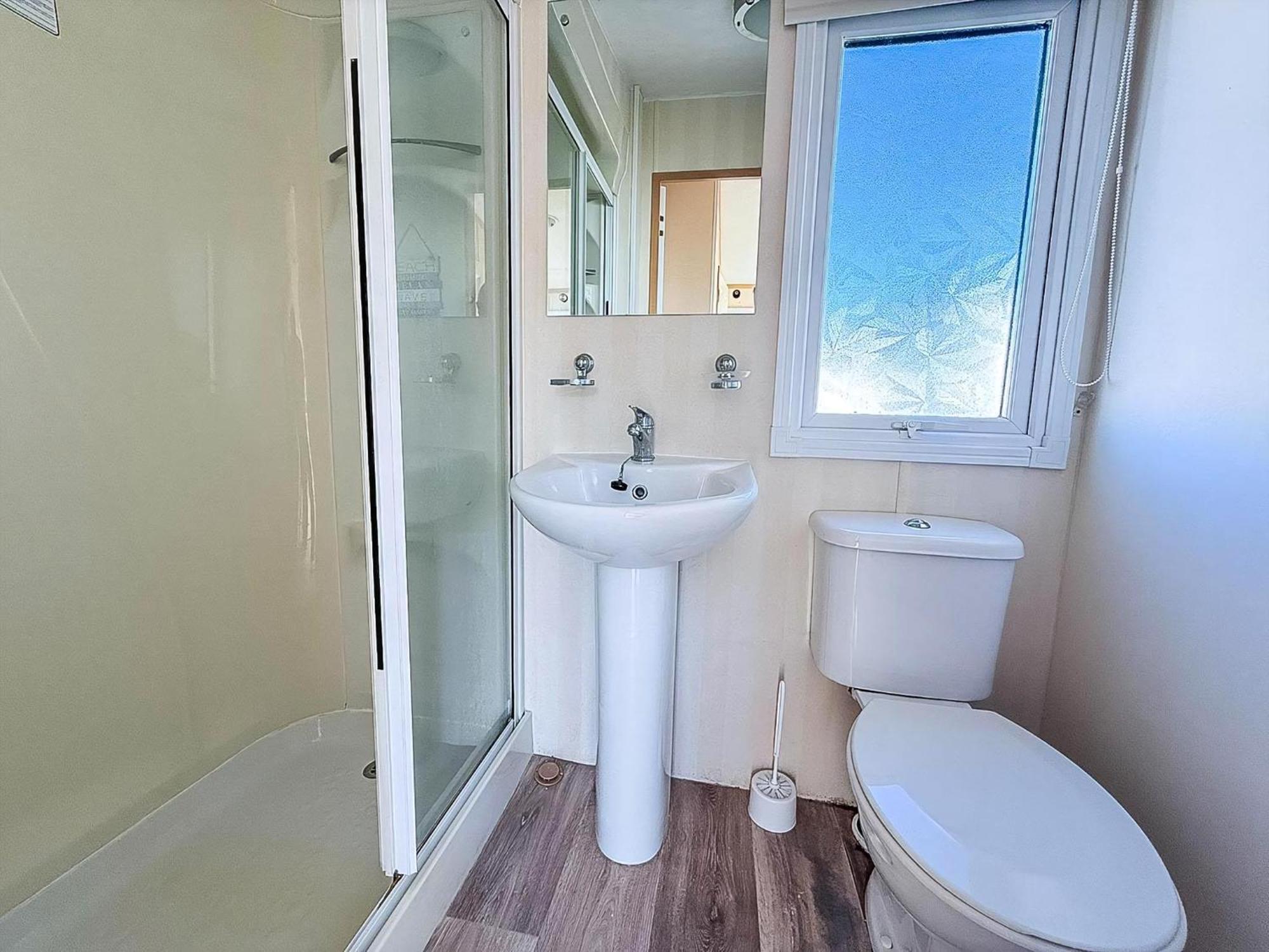 Lovely 6 Berth Caravan For Hire At Manor Park In Hunstanton Norfolk Ref 23044S Εξωτερικό φωτογραφία