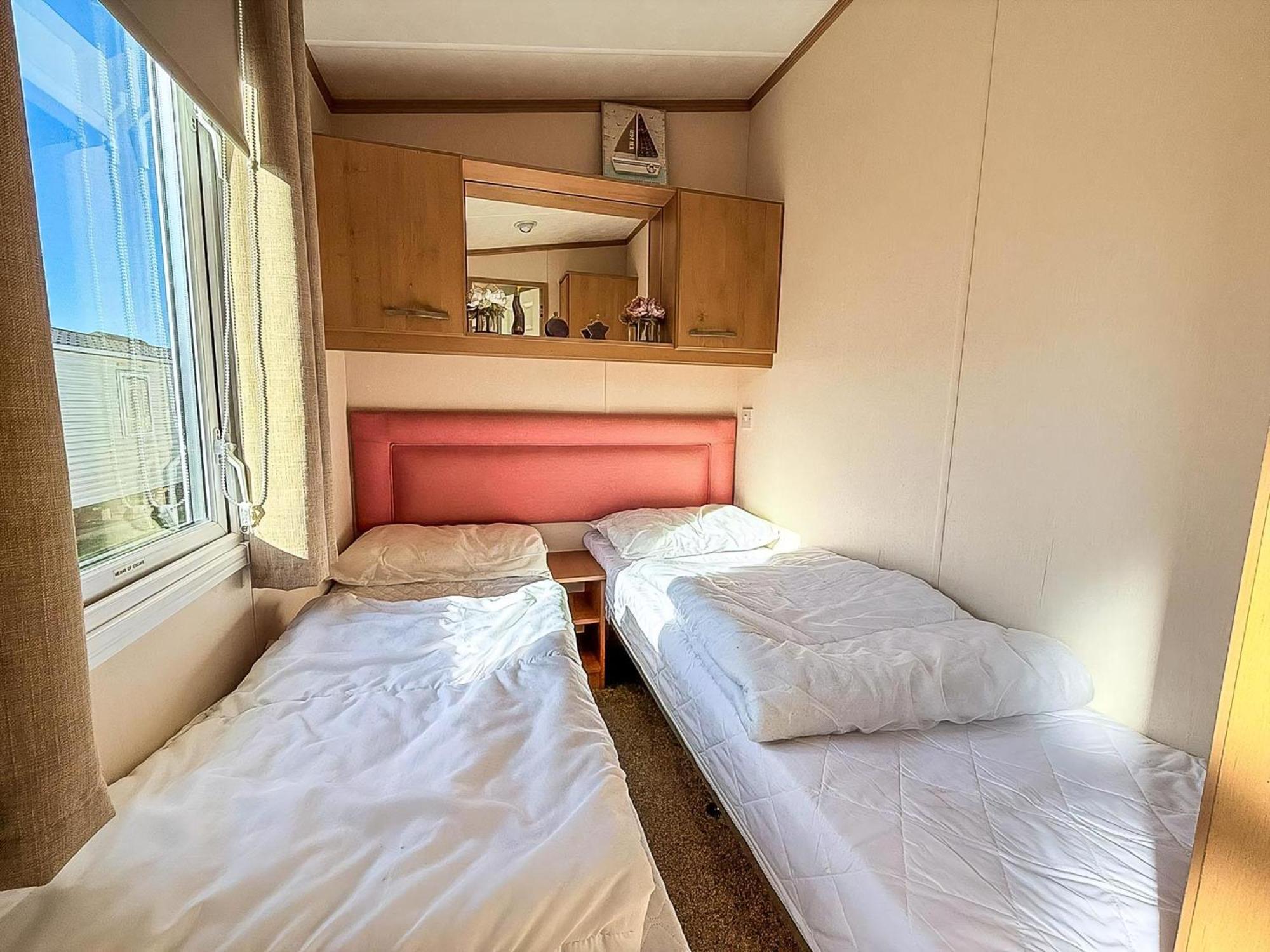 Lovely 6 Berth Caravan For Hire At Manor Park In Hunstanton Norfolk Ref 23044S Εξωτερικό φωτογραφία