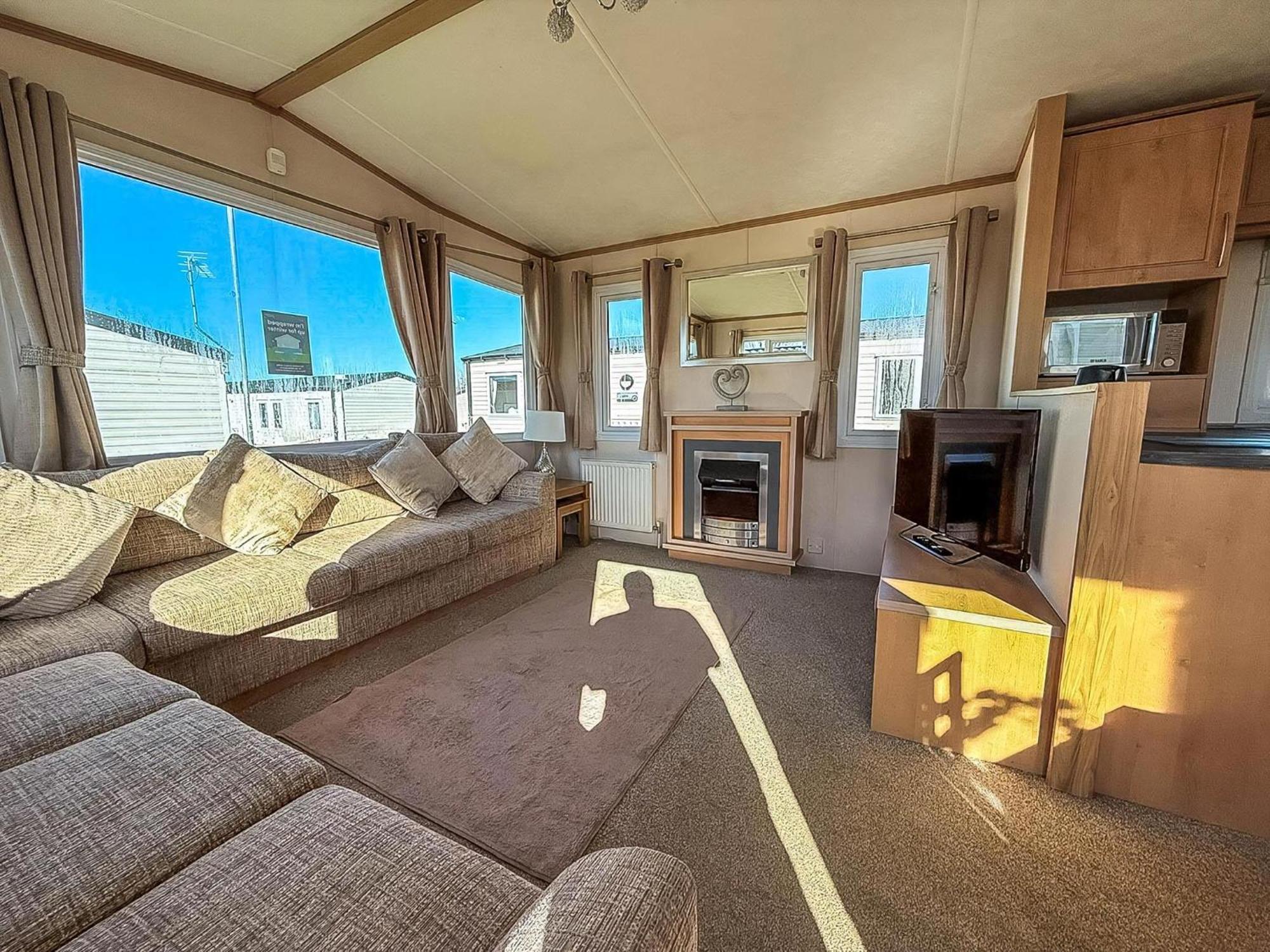 Lovely 6 Berth Caravan For Hire At Manor Park In Hunstanton Norfolk Ref 23044S Εξωτερικό φωτογραφία